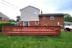 2928 Larkspur Ln, Secane, PA 19018 - Photo 3