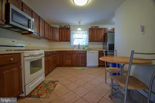 411 Sharp Ave, Glenolden, PA 19036 - Photo 5