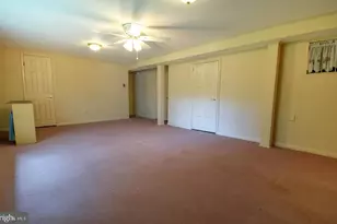 411 Sharp Ave, Glenolden, PA 19036 - Photo 15