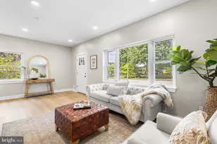2016 Woodside Ln, Broomall, PA 19008 - Photo 7