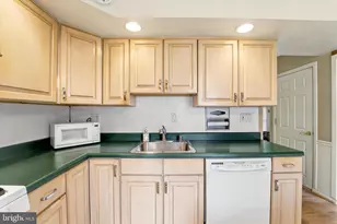 303 Glendale Rd, Havertown, PA 19083 - Photo 9
