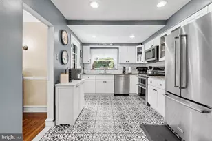 14 Windsor Cir, Springfield, PA 19064 - Photo 11