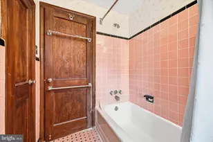 546 Arlington Ave, Folsom, PA 19033 - Photo 23