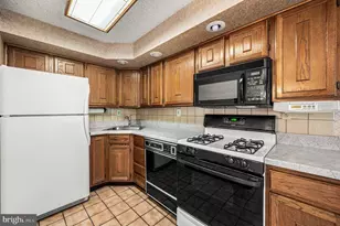 142 Westbrook Dr, Clifton Heights, PA 19018 - Photo 5