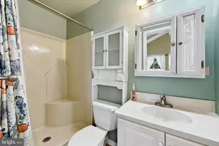 614 Woodgate Ln, Aston, PA 19014 - Photo 17