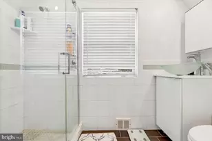 1646 Surrey Ln, Havertown, PA 19083 - Photo 11