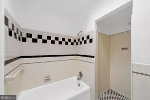 31 Lamport Rd, Upper Darby, PA 19082 - Photo 17