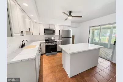 4002 Yorktown Drive, Upper Chichester, PA 19061 - Photo 11