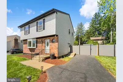 4002 Yorktown Drive, Upper Chichester, PA 19061 - Photo 5