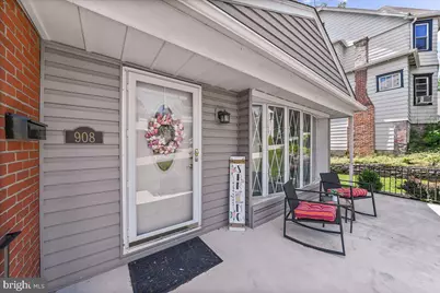 908 Broadway Avenue, Secane, PA 19018 - Photo 3