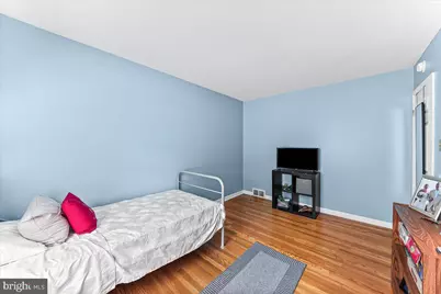 908 Broadway Avenue, Secane, PA 19018 - Photo 23