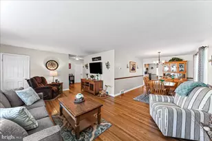 908 Broadway Ave, Secane, PA 19018 - Photo 9