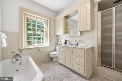 443 Saint Davids Avenue, Wayne, PA 19087 - Photo 35