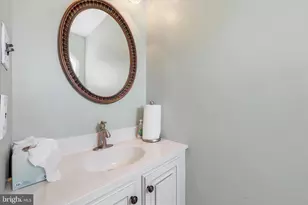 552 Heather Ln, Upper Chichester, PA 19014 - Photo 11