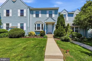 552 Heather Ln, Upper Chichester, PA 19014 - Photo 1