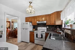 1424 Burmont Rd, Havertown, PA 19083 - Photo 9