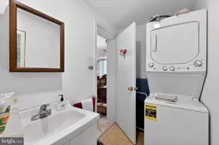 1424 Burmont Rd, Havertown, PA 19083 - Photo 15