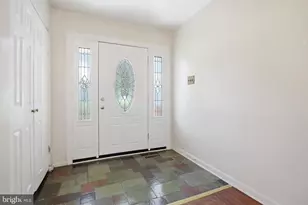 417 Foster Dr, Springfield, PA 19064 - Photo 5