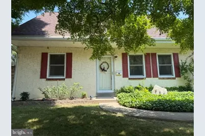 331 E Woodlyn Circle, Woodlyn, PA 19094 - Photo 3