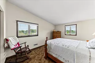 798 Capri Cir, Upper Chichester, PA 19061 - Photo 11