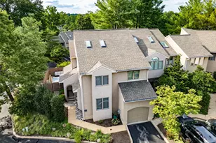 42 Greythorne Woods Cir, Wayne, PA 19087 - Photo 35