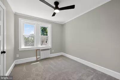 37 E Mowry Street, Chester, PA 19013 - Photo 7