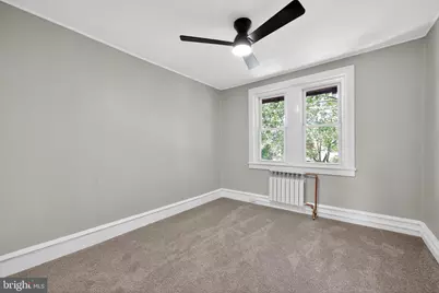 37 E Mowry Street, Chester, PA 19013 - Photo 9