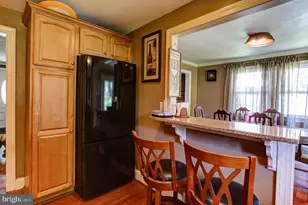 125 W Thomson Ave, Springfield, PA 19064 - Photo 19