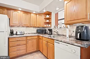 1004 Green Ln, Secane, PA 19018 - Photo 13