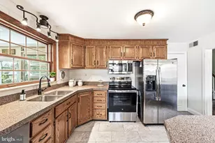 118 Cameron Dr, Wallingford, PA 19086 - Photo 9