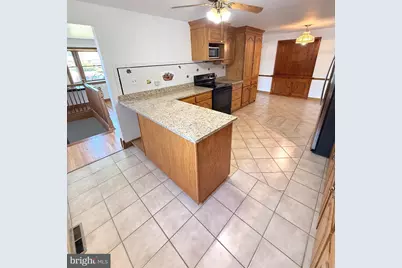 2121 N Lee Lane, Aston, PA 19014 - Photo 15