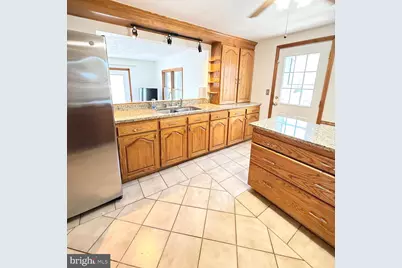 2121 N Lee Lane, Aston, PA 19014 - Photo 11
