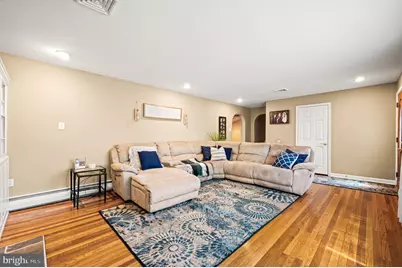 516 Evergreen Avenue, Folsom, PA 19033 - Photo 5