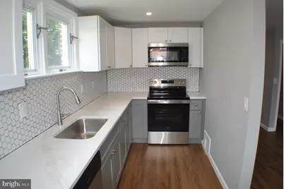 512 S 2nd Street, Darby, PA 19023 - Photo 7