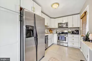 514 Edgewood Ave, Folsom, PA 19033 - Photo 5