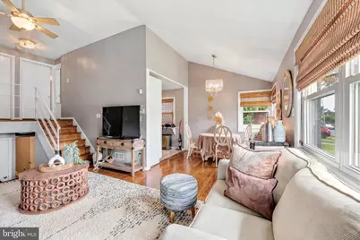 514 Edgewood Avenue, Folsom, PA 19033 - Photo 13