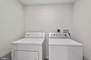 522 Taylor Ave, Upper Chichester, PA 19061 - Photo 17