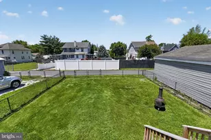 522 Taylor Ave, Upper Chichester, PA 19061 - Photo 3