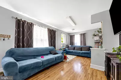 227 S Fairview Avenue, Upper Darby, PA 19082 - Photo 3