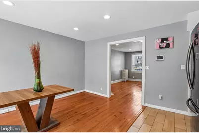 7046 Clover Lane, Upper Darby, PA 19082 - Photo 11