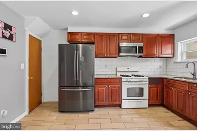 7046 Clover Lane, Upper Darby, PA 19082 - Photo 9