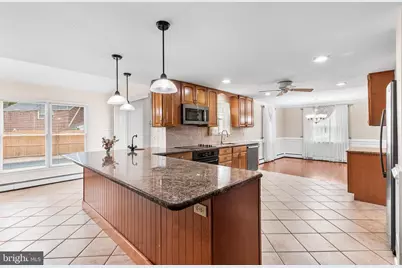 2747 Springhill Road, Secane, PA 19018 - Photo 15