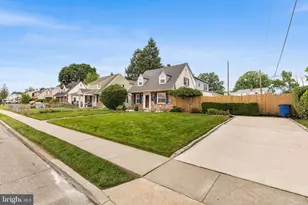 2747 Springhill Rd, Secane, PA 19018 - Photo 3
