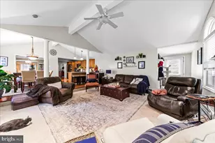 16 Grove Ln, Broomall, PA 19008 - Photo 9