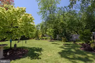 721 Governor Cir, Newtown Square, PA 19073 - Photo 39