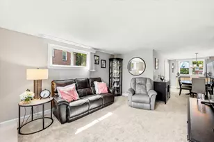 5242 Gramercy Dr, Clifton Heights, PA 19018 - Photo 3