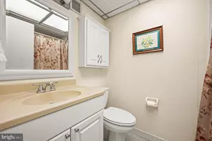 801 Yale Ave, Swarthmore, PA 19081 - Photo 15