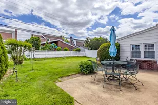 213 Oxford Hill Ln, Havertown, PA 19083 - Photo 33