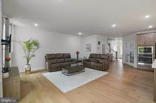 411 W Ponds Edge Dr, Media, PA 19063 - Photo 15