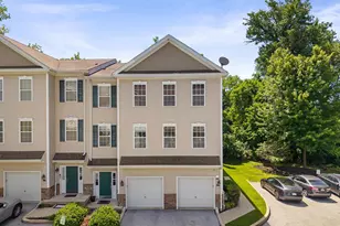 14 Hillview Cir, Lansdowne, PA 19050 - Photo 1